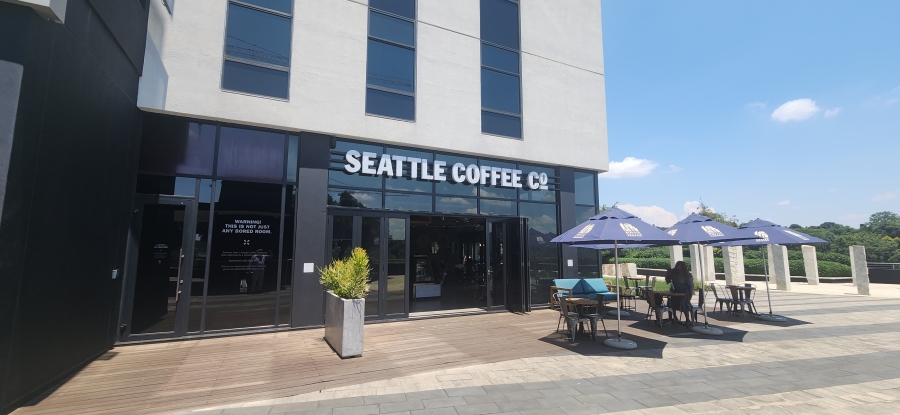 To Let Commercial Property for Rent in Glenadrienne Gauteng