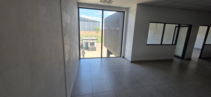 To Let Commercial Property for Rent in Apex Gauteng