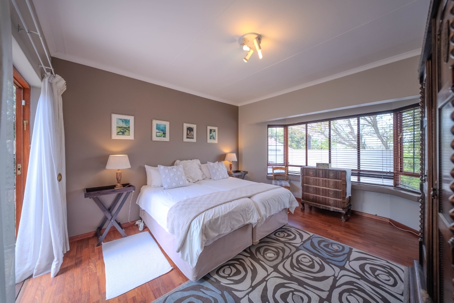 4 Bedroom Property for Sale in Faerie Glen Gauteng