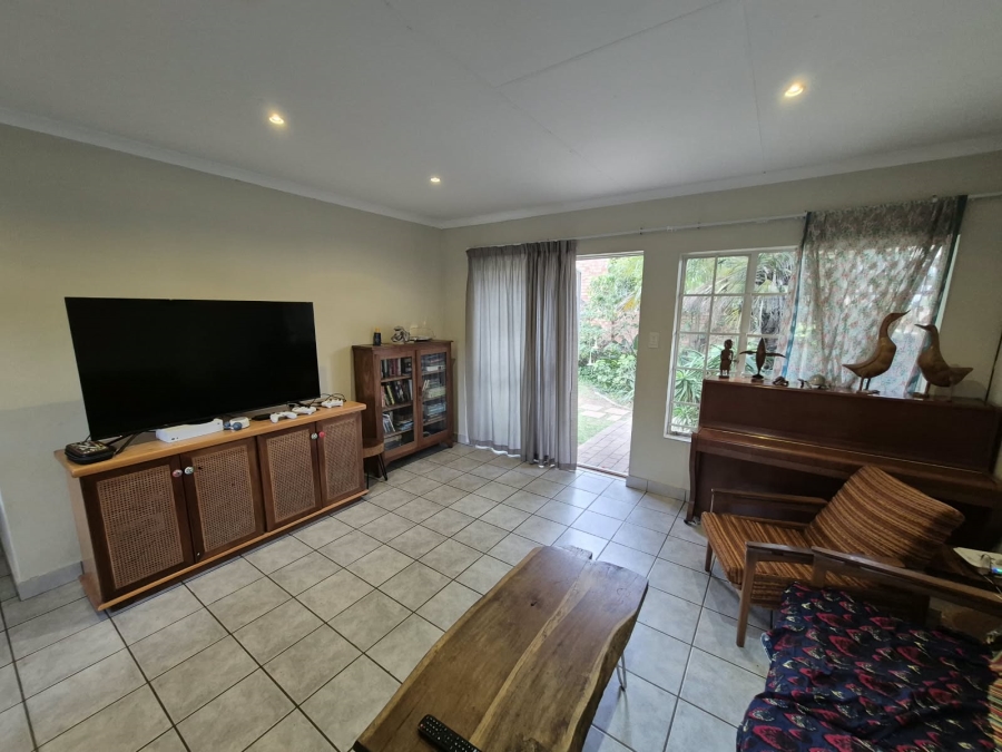 To Let 3 Bedroom Property for Rent in Faerie Glen Gauteng