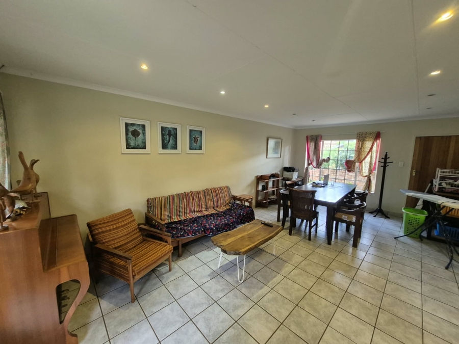 To Let 3 Bedroom Property for Rent in Faerie Glen Gauteng