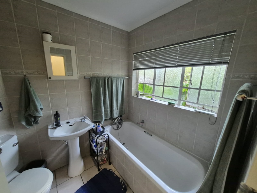 To Let 3 Bedroom Property for Rent in Faerie Glen Gauteng