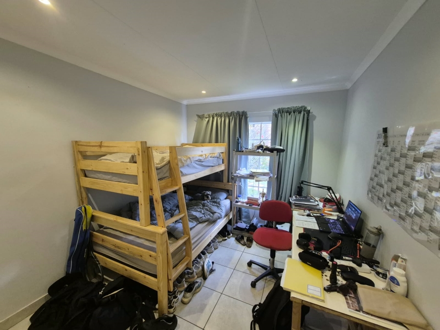 To Let 3 Bedroom Property for Rent in Faerie Glen Gauteng
