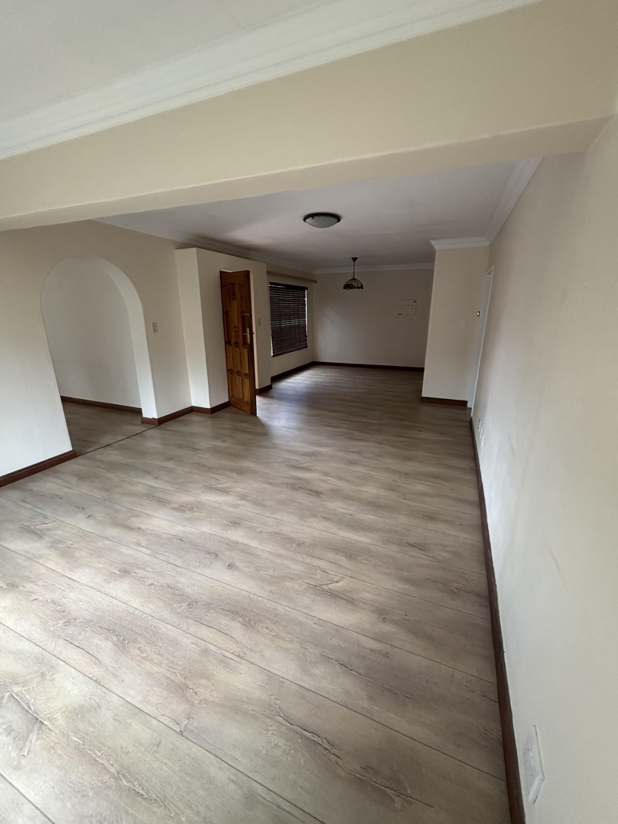 To Let 3 Bedroom Property for Rent in Garsfontein Gauteng