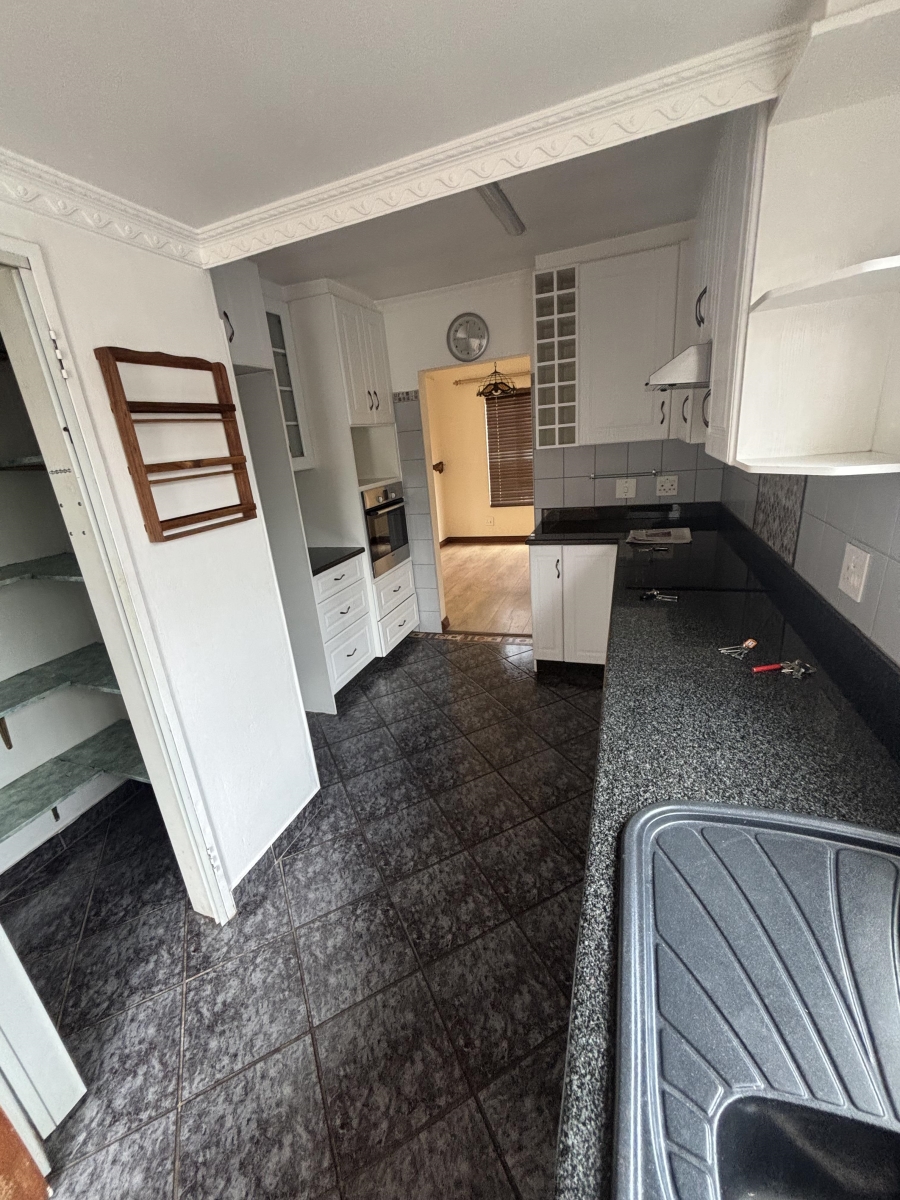 To Let 3 Bedroom Property for Rent in Garsfontein Gauteng