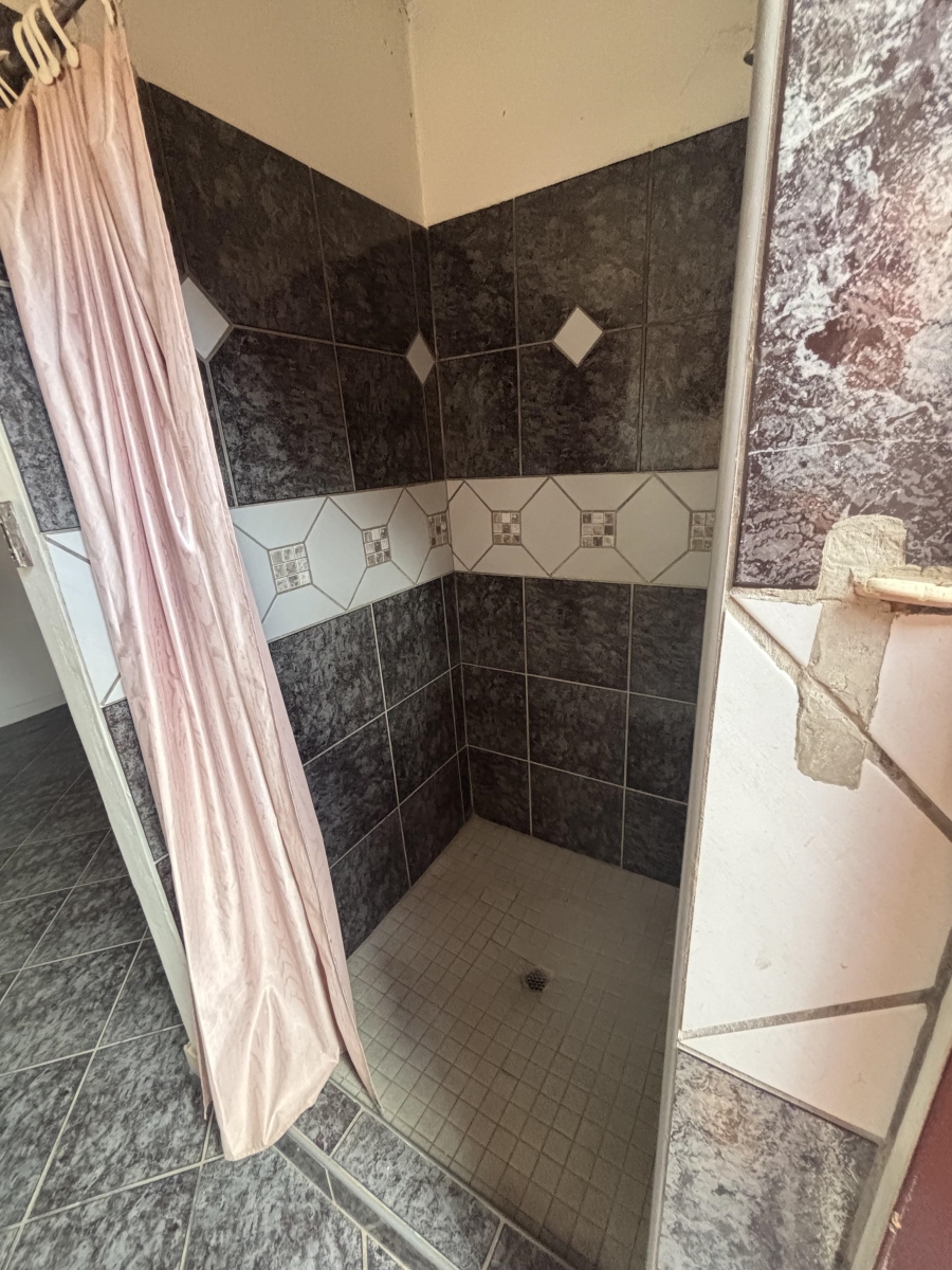 To Let 3 Bedroom Property for Rent in Garsfontein Gauteng