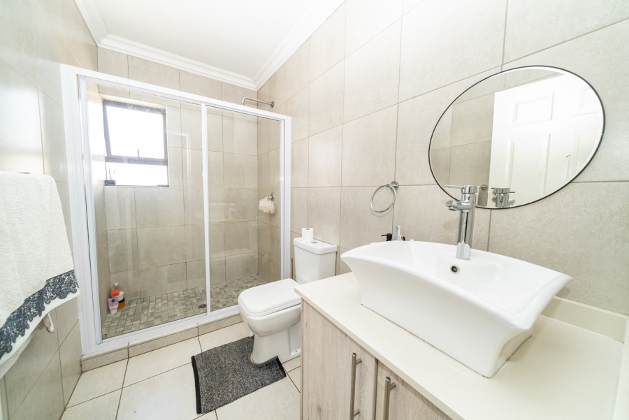 2 Bedroom Property for Sale in Helderwyk Gauteng