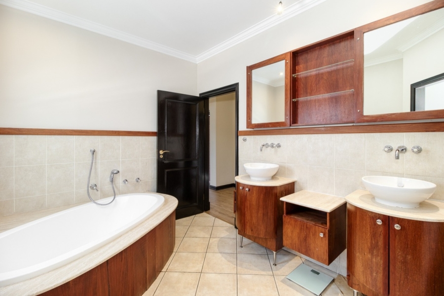 4 Bedroom Property for Sale in Dainfern Golf Estate Gauteng
