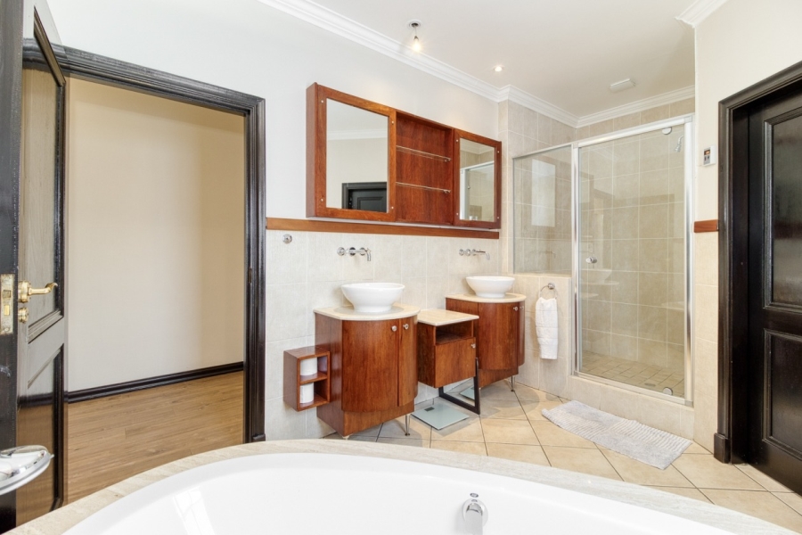 4 Bedroom Property for Sale in Dainfern Golf Estate Gauteng