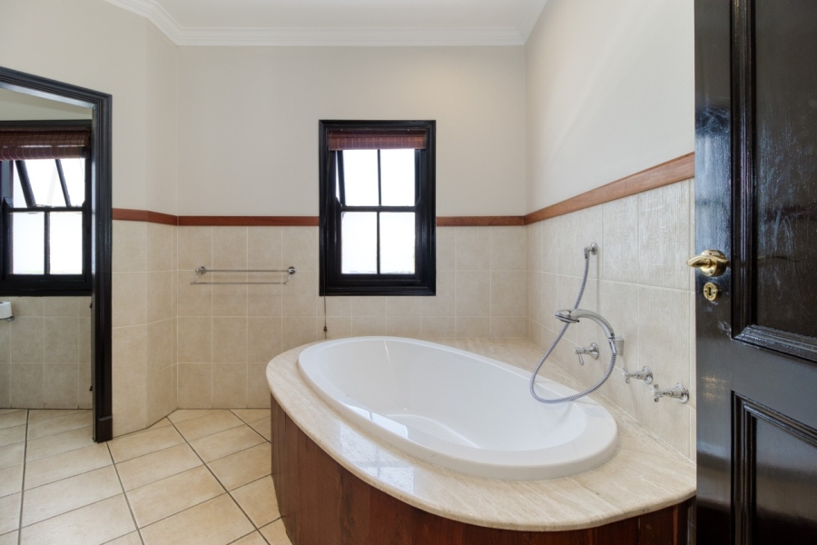 4 Bedroom Property for Sale in Dainfern Golf Estate Gauteng