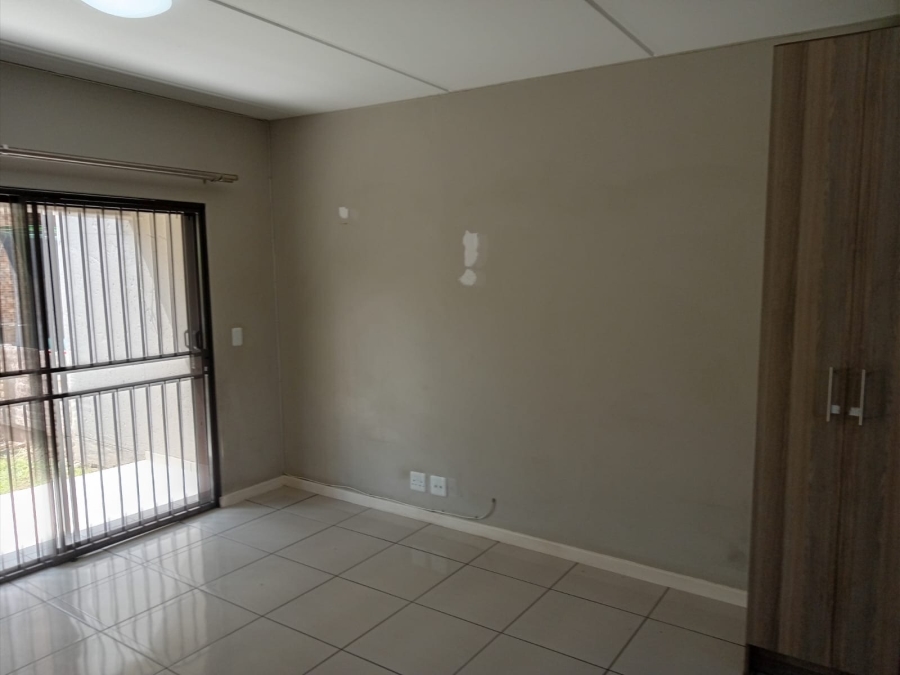 To Let 2 Bedroom Property for Rent in Brentwood Park Gauteng