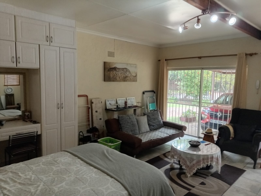 To Let 1 Bedroom Property for Rent in Aston Manor Gauteng