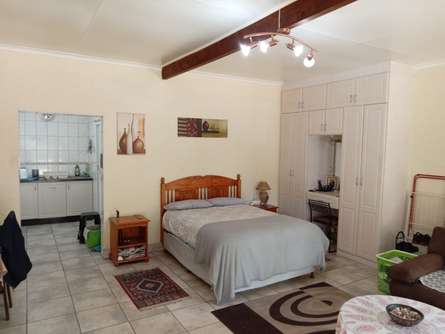 To Let 1 Bedroom Property for Rent in Aston Manor Gauteng