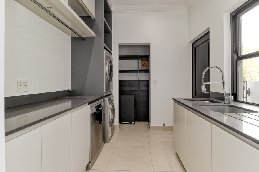 4 Bedroom Property for Sale in Dainfern Golf Estate Gauteng
