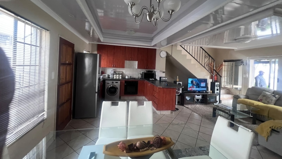 2 Bedroom Property for Sale in Country View Gauteng