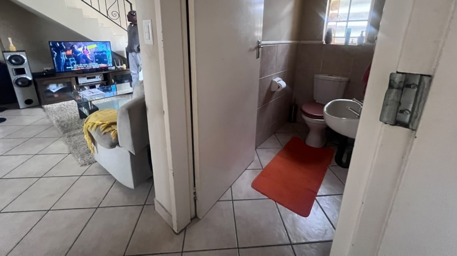 2 Bedroom Property for Sale in Country View Gauteng
