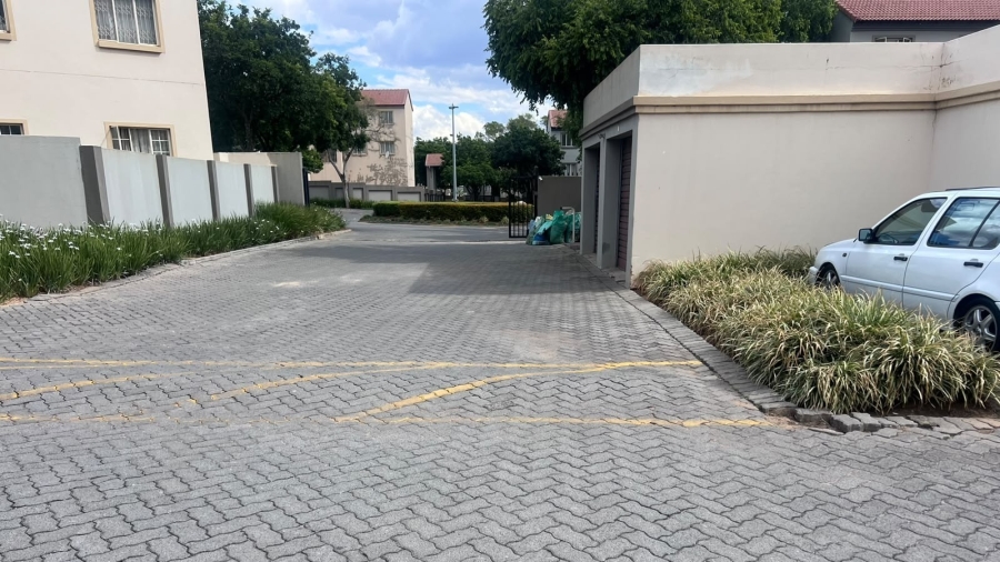 2 Bedroom Property for Sale in Country View Gauteng