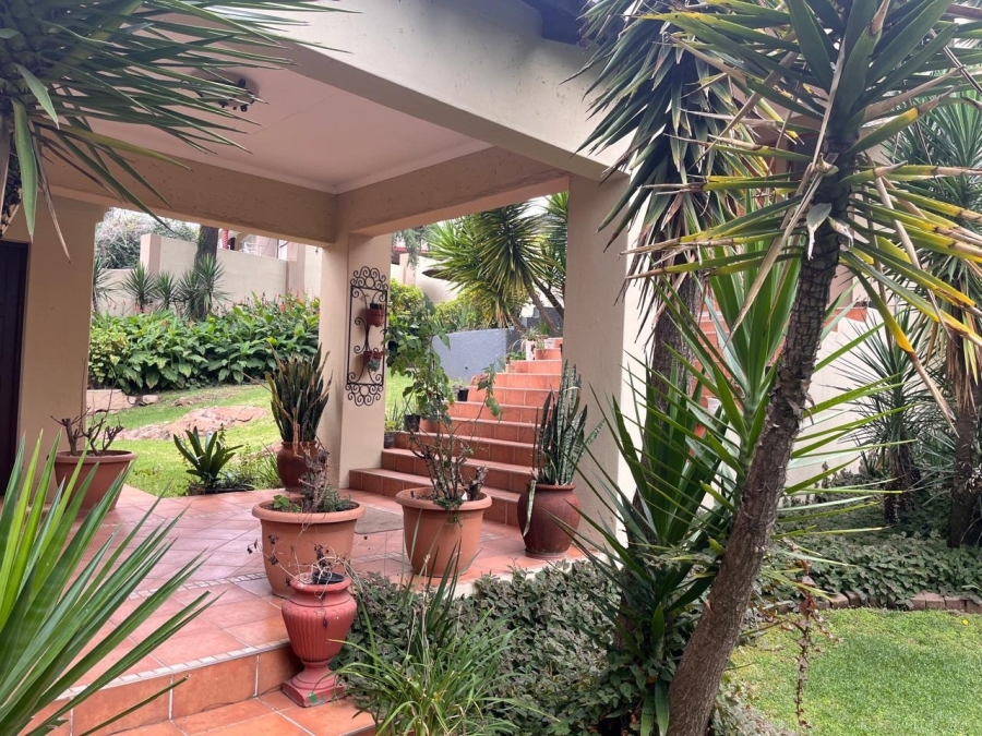 3 Bedroom Property for Sale in Mondeor Gauteng