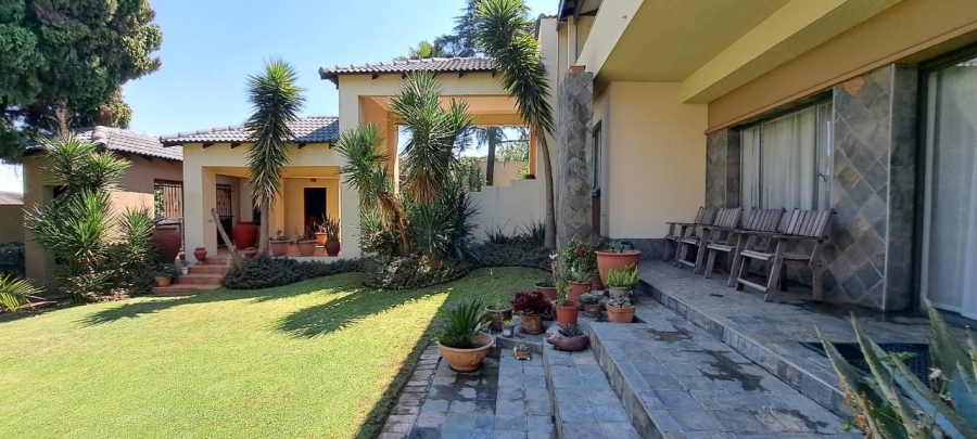 3 Bedroom Property for Sale in Mondeor Gauteng