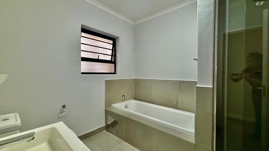 2 Bedroom Property for Sale in Morningside Gauteng