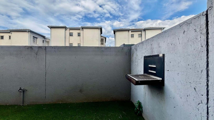 2 Bedroom Property for Sale in Morningside Gauteng
