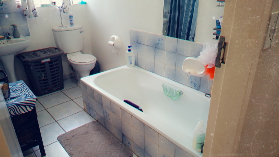 2 Bedroom Property for Sale in Albertsdal Gauteng