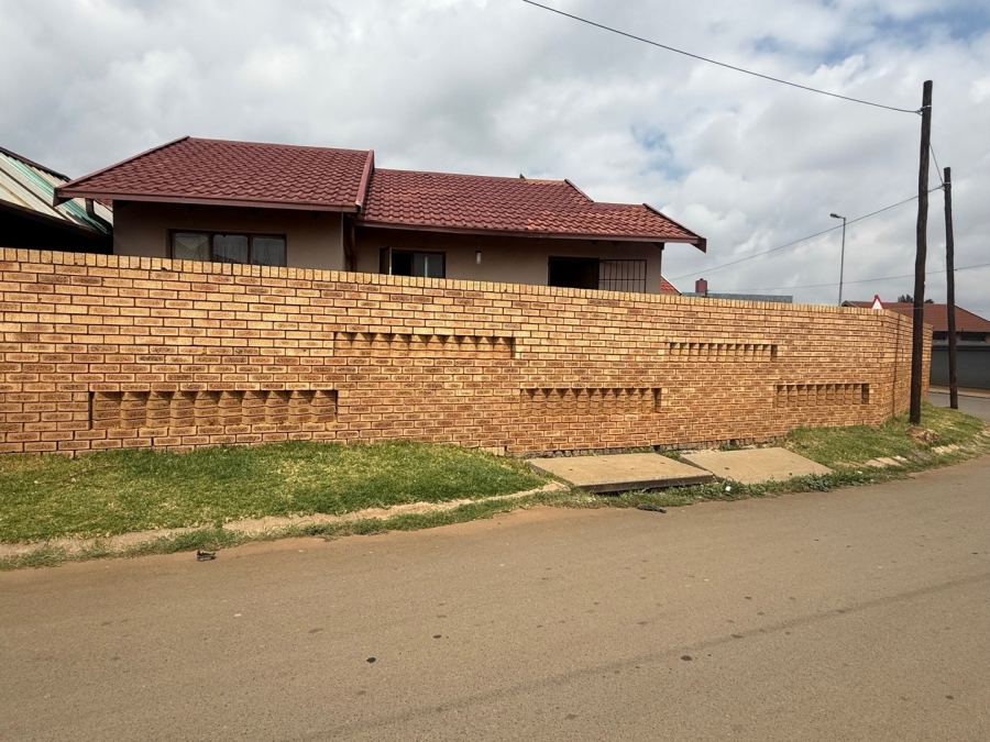 3 Bedroom Property for Sale in Jabulani Gauteng
