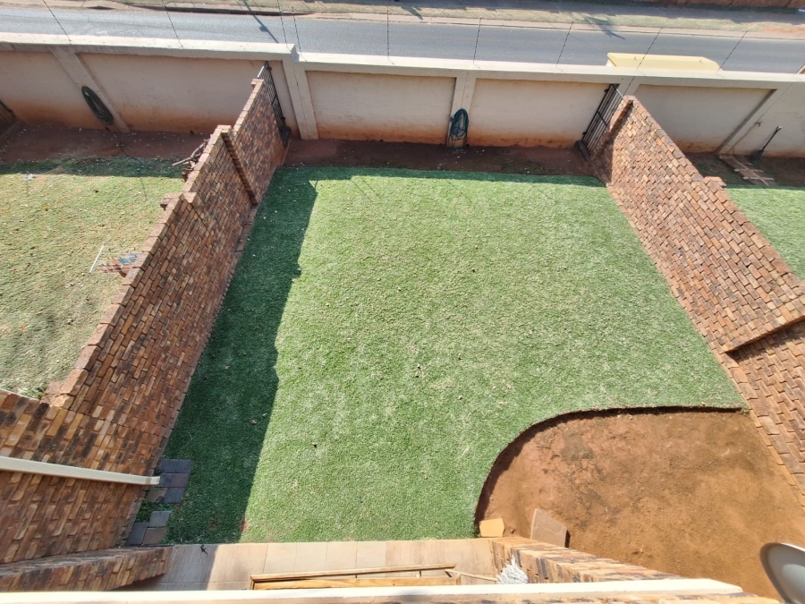 2 Bedroom Property for Sale in Montana Gauteng