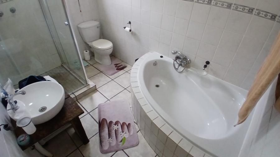 3 Bedroom Property for Sale in The Reeds Gauteng