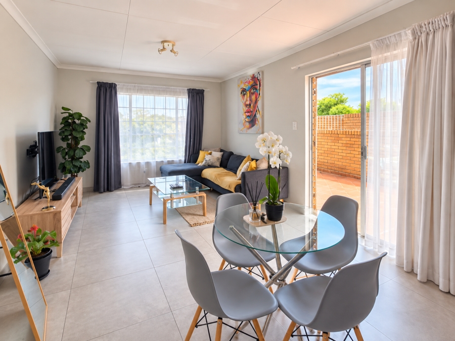 2 Bedroom Property for Sale in The Reeds Gauteng