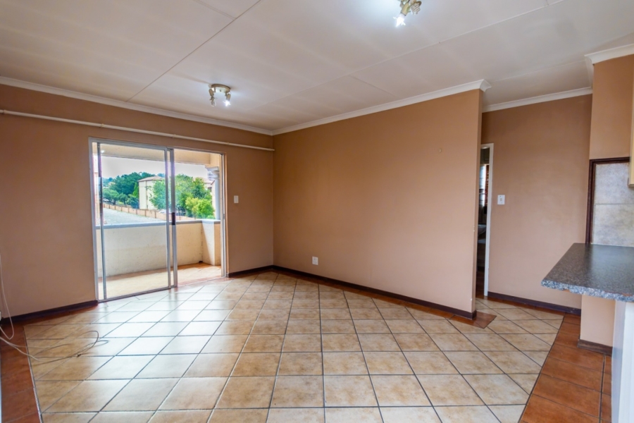 2 Bedroom Property for Sale in Die Hoewes Gauteng