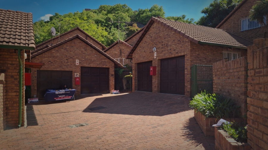2 Bedroom Property for Sale in Bassonia Gauteng