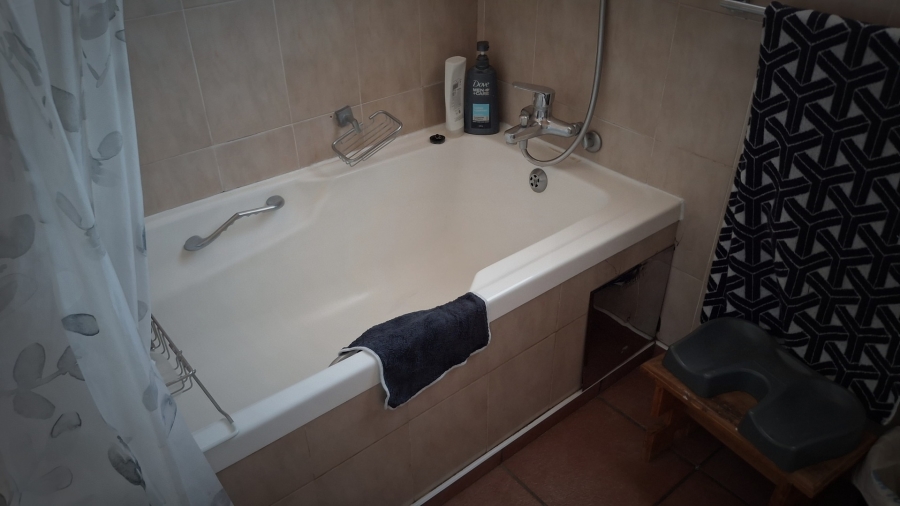 2 Bedroom Property for Sale in Bassonia Gauteng