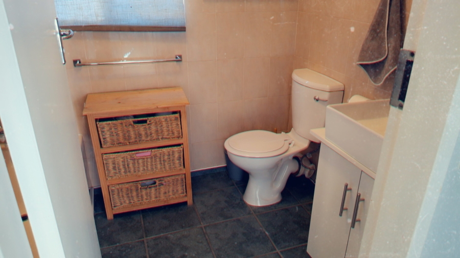 2 Bedroom Property for Sale in Bassonia Gauteng