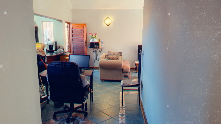 2 Bedroom Property for Sale in Bassonia Gauteng