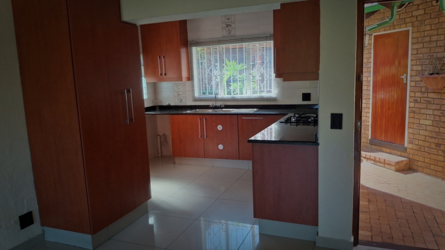 3 Bedroom Property for Sale in Bassonia Gauteng