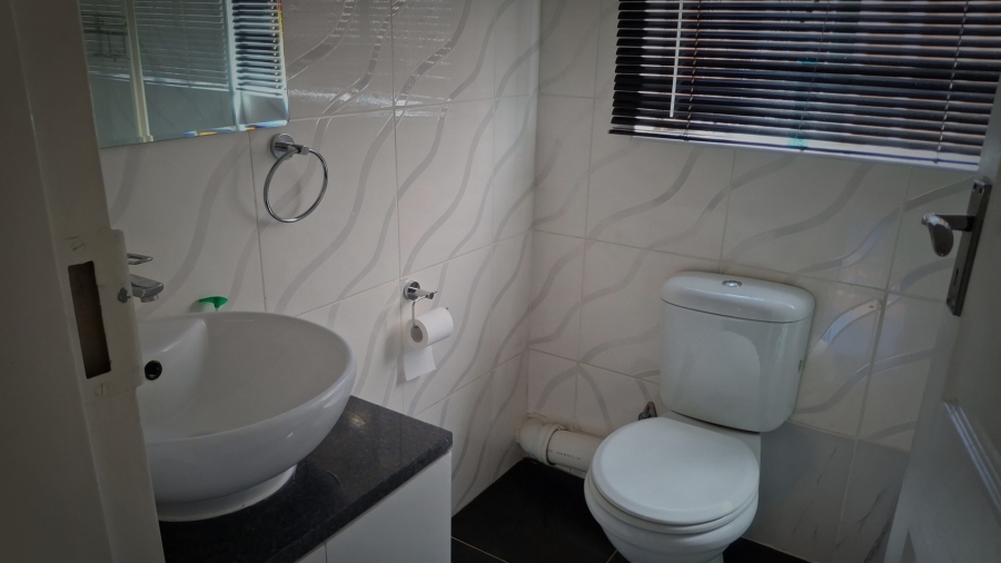 3 Bedroom Property for Sale in Bassonia Gauteng