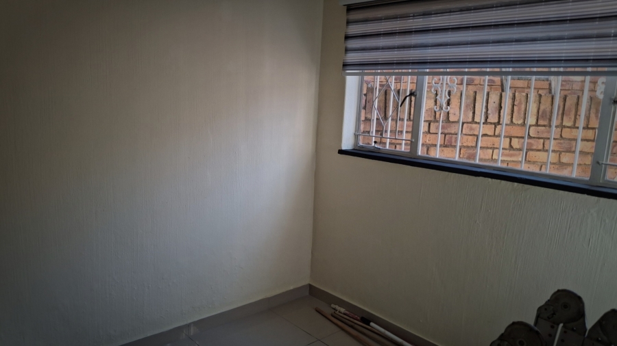 3 Bedroom Property for Sale in Bassonia Gauteng