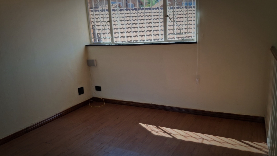 3 Bedroom Property for Sale in Bassonia Gauteng