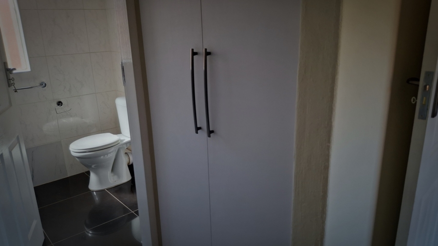 3 Bedroom Property for Sale in Bassonia Gauteng