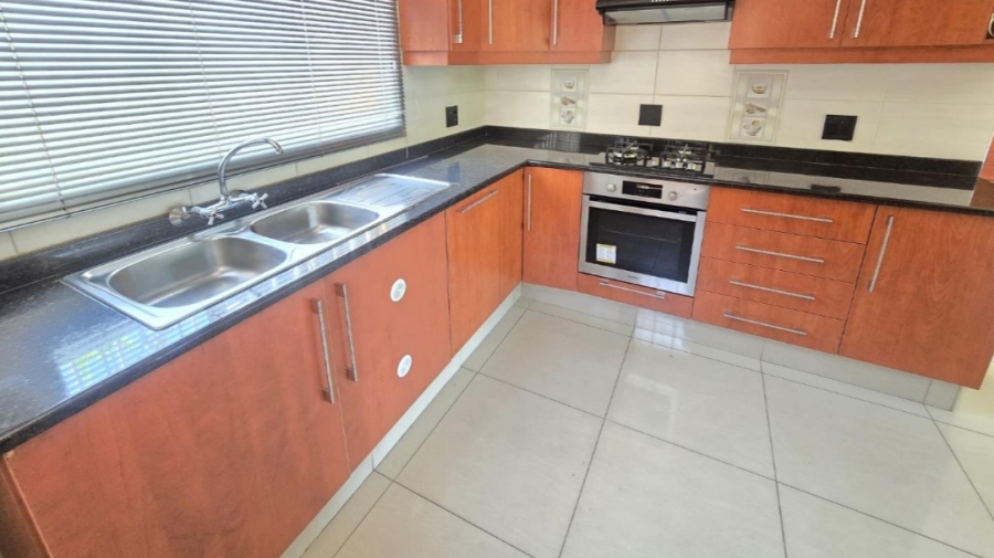 3 Bedroom Property for Sale in Bassonia Gauteng