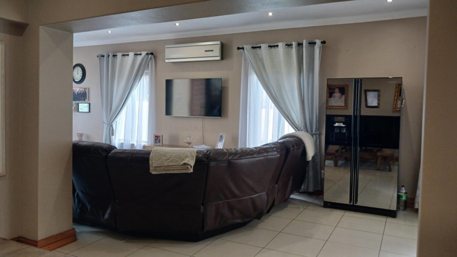 4 Bedroom Property for Sale in New Market Gauteng