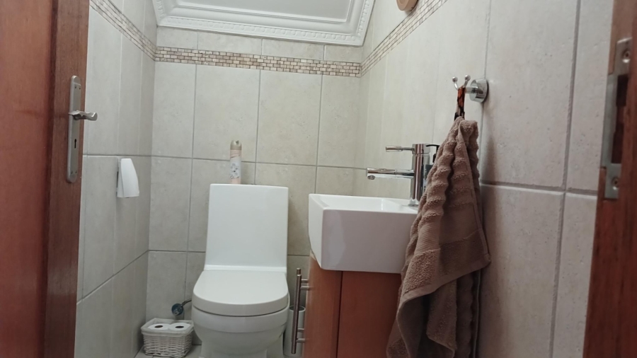 4 Bedroom Property for Sale in New Market Gauteng