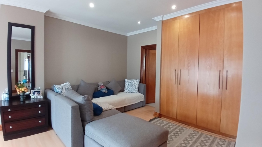 4 Bedroom Property for Sale in New Market Gauteng