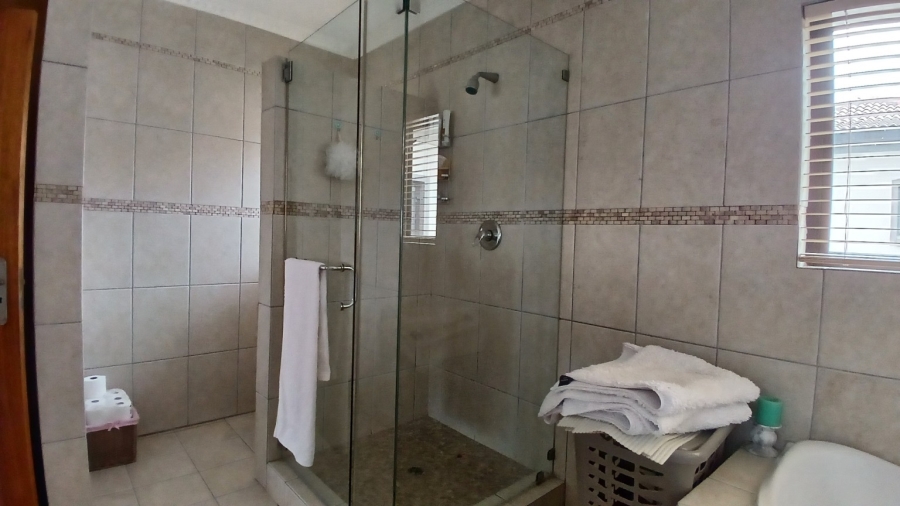 4 Bedroom Property for Sale in New Market Gauteng