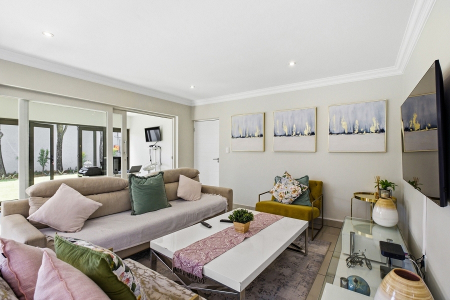 To Let 3 Bedroom Property for Rent in Cedar Lakes Gauteng