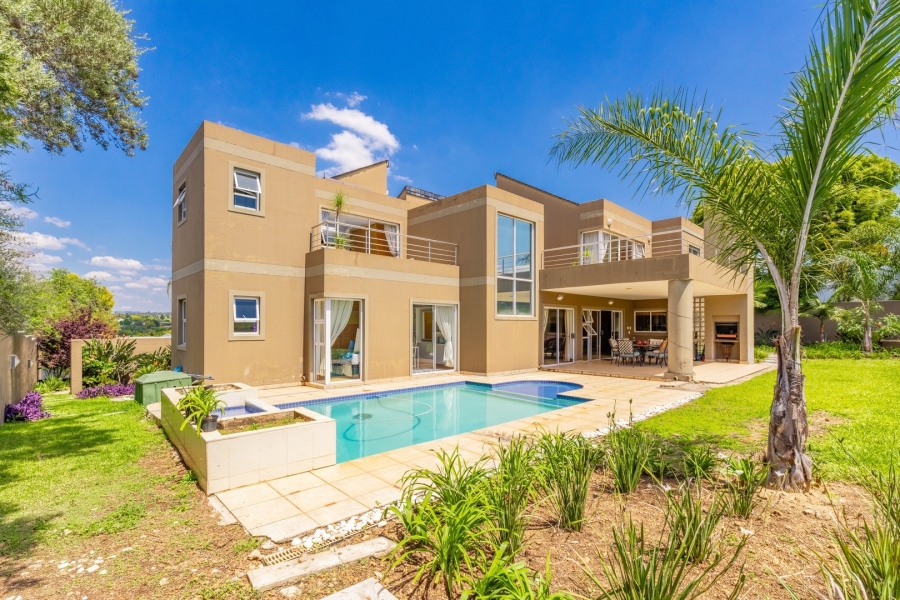 5 Bedroom Property for Sale in Dainfern Golf Estate Gauteng