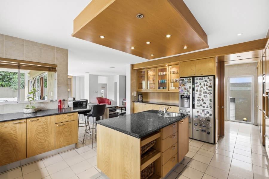5 Bedroom Property for Sale in Dainfern Golf Estate Gauteng
