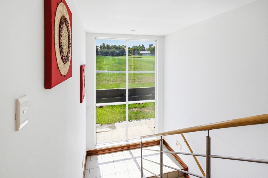 5 Bedroom Property for Sale in Dainfern Golf Estate Gauteng