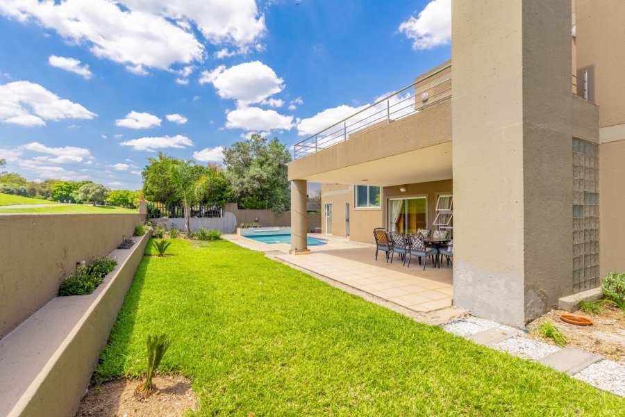 5 Bedroom Property for Sale in Dainfern Golf Estate Gauteng